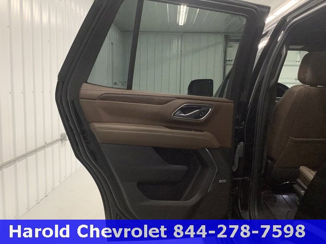 Used 2023 Chevrolet Tahoe High Country image 13