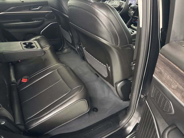 Used 2023 Jeep Grand Cherokee 4WD 4xe w/ Luxury Tech Group II image 28