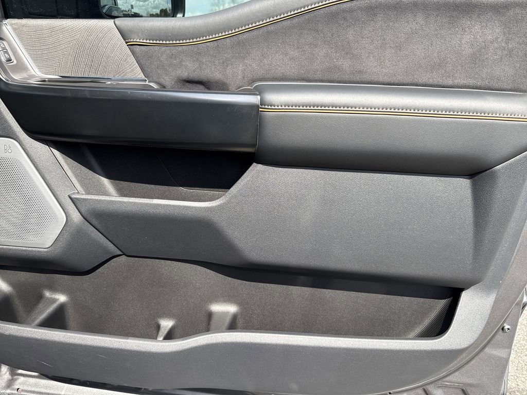 Used 2024 Ford F250 Platinum image 14