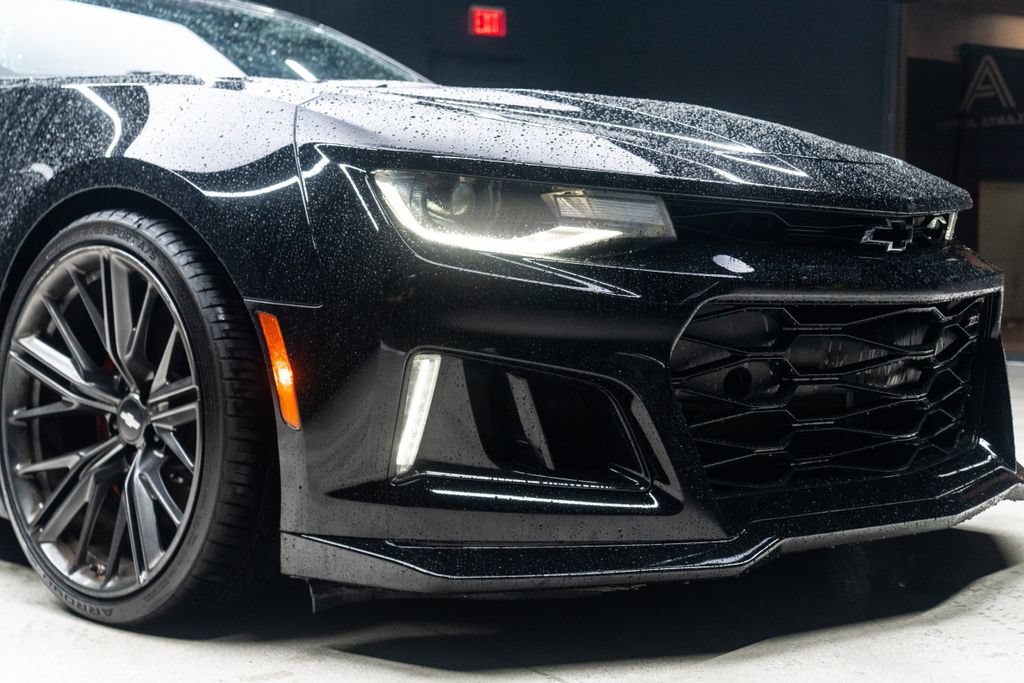 Used 2018 Chevrolet Camaro ZL1 RWD image 10