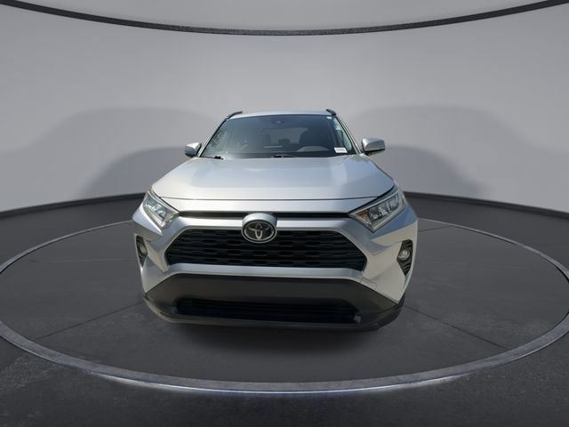 Used 2019 Toyota RAV4 XLE Premium FWD image 3