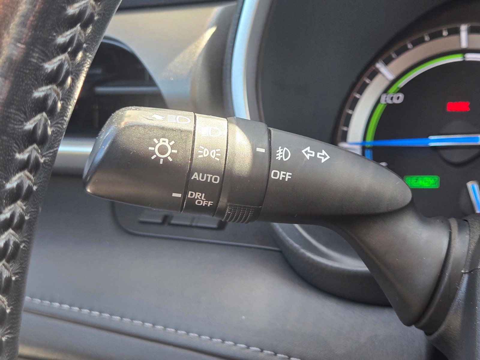 Used 2021 Toyota Highlander XLE AWD/4WD image 24