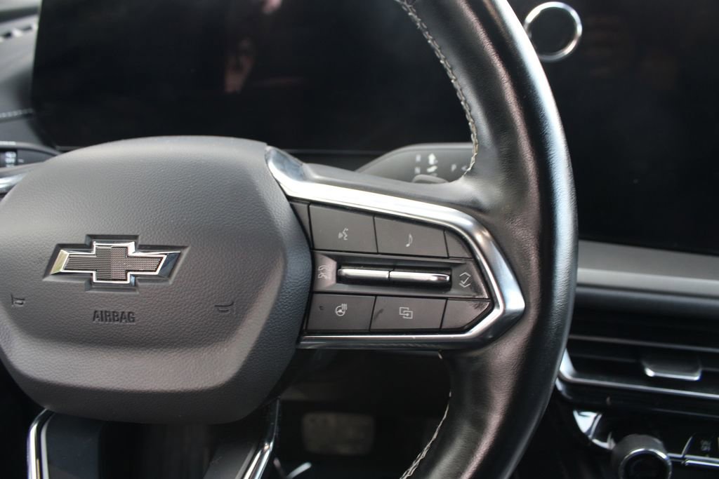 Used 2024 Chevrolet Traverse LS w/ Midnight/Sport Edition image 20
