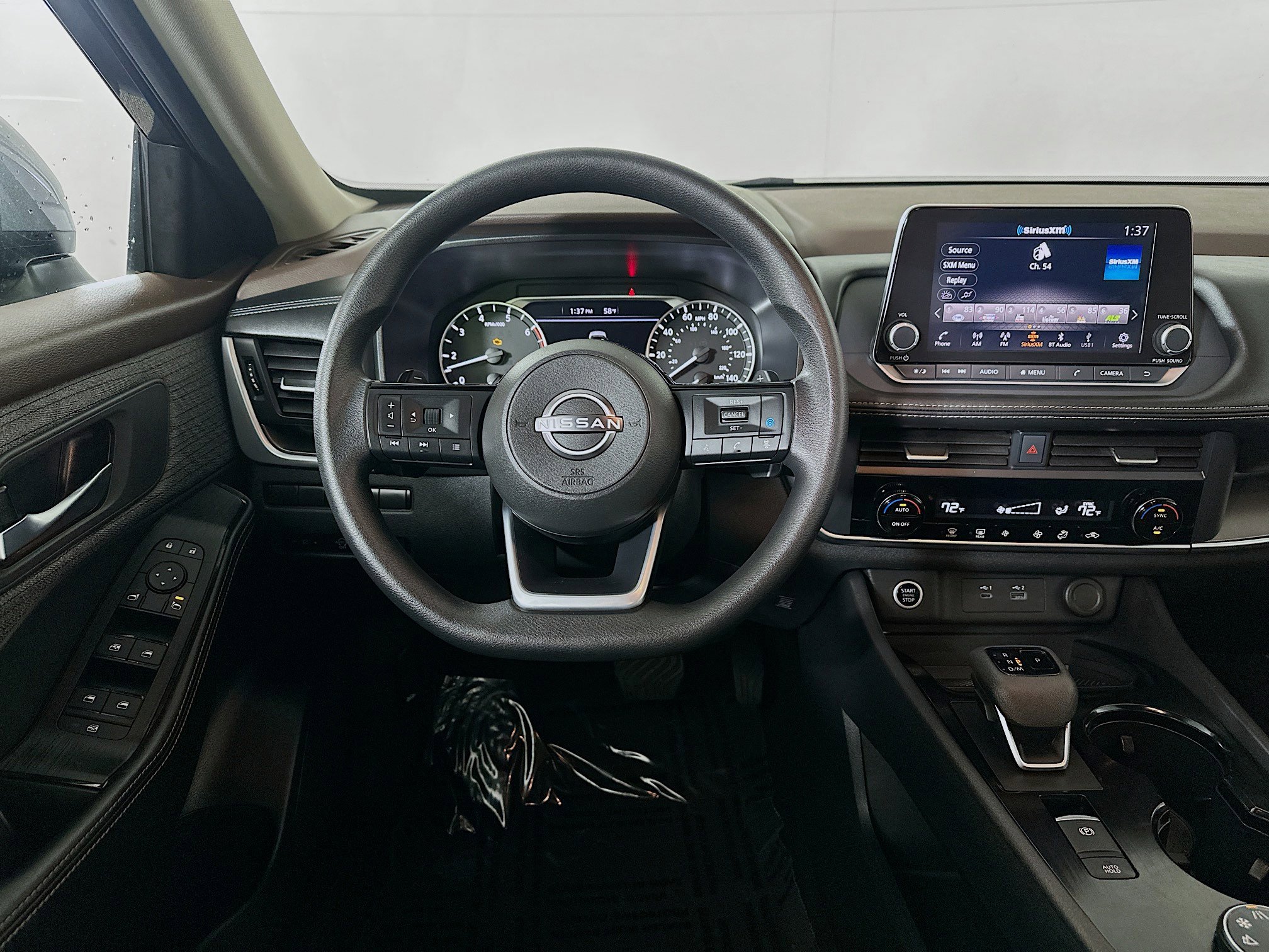 Used 2023 Nissan Rogue SV AWD/4WD image 20