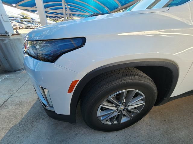 Used 2023 Chevrolet Traverse LT FWD image 5