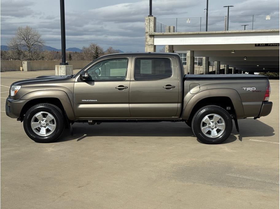 Used 2013 Toyota Tacoma 4x4 Double Cab w/ TRD Sport Pkg image 4