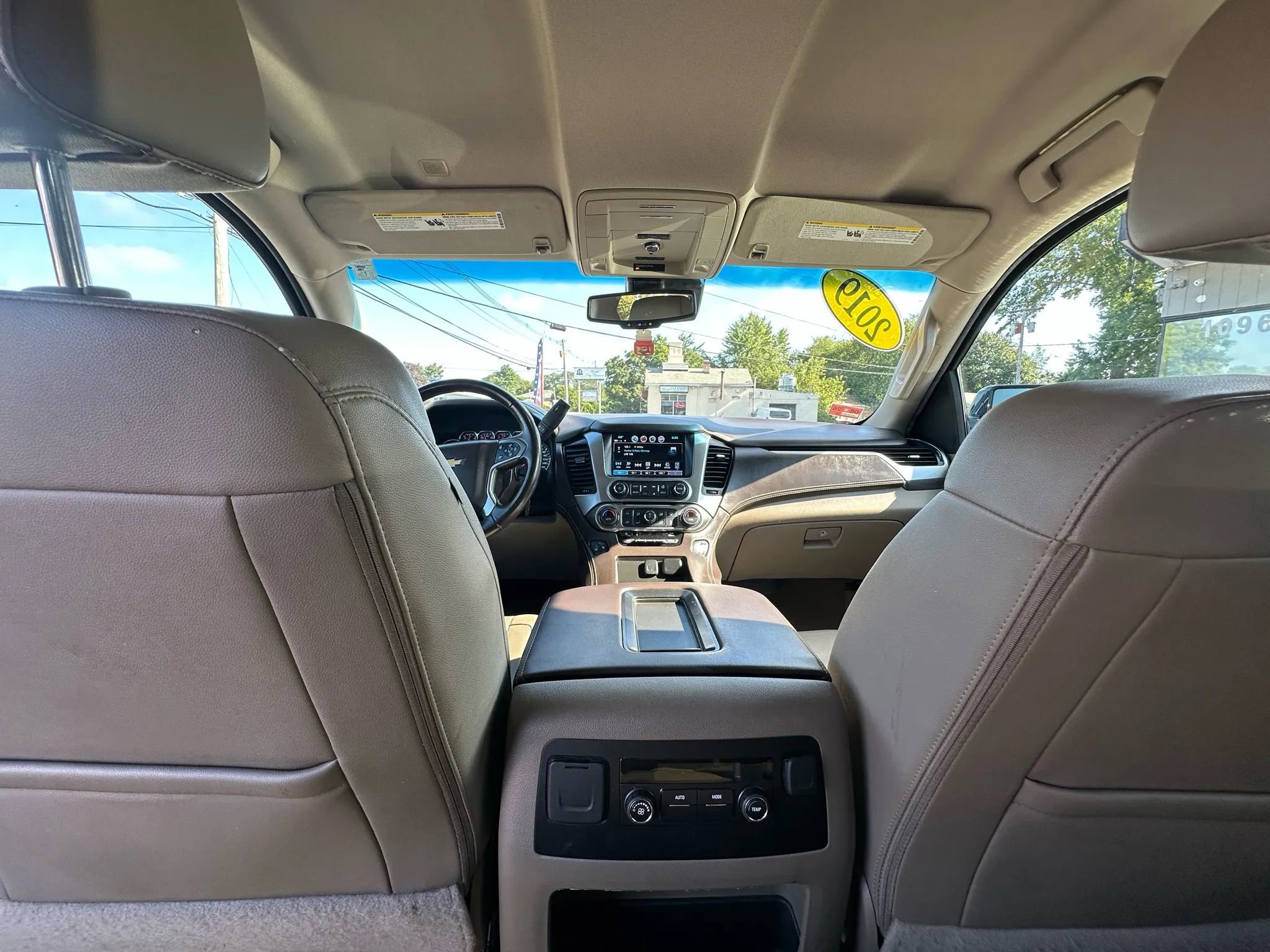 Used 2019 Chevrolet Suburban LT image 12