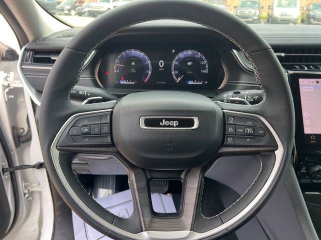 Used 2023 Jeep Grand Cherokee L Limited image 29