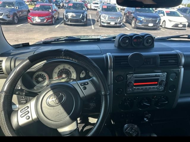Used 2014 Toyota FJ Cruiser 4WD w/ Upgrade Package image 7