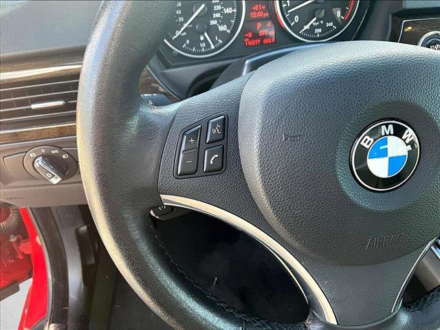 Used 2013 BMW 328i Convertible image 18