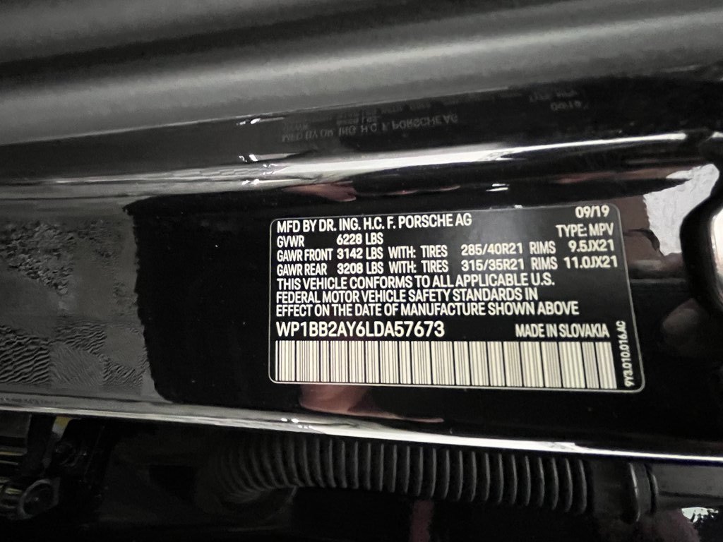 Used 2020 Porsche Cayenne S image 29