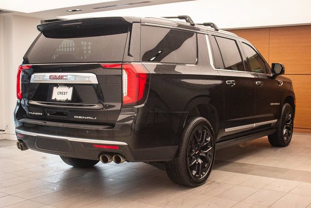 Used 2022 GMC Yukon XL Denali w/ Denali Premium Package AWD/4WD image 6