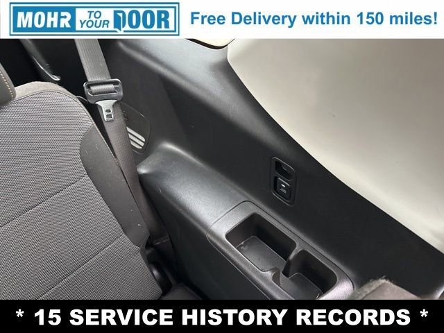 Used 2020 Chevrolet Traverse LT image 34