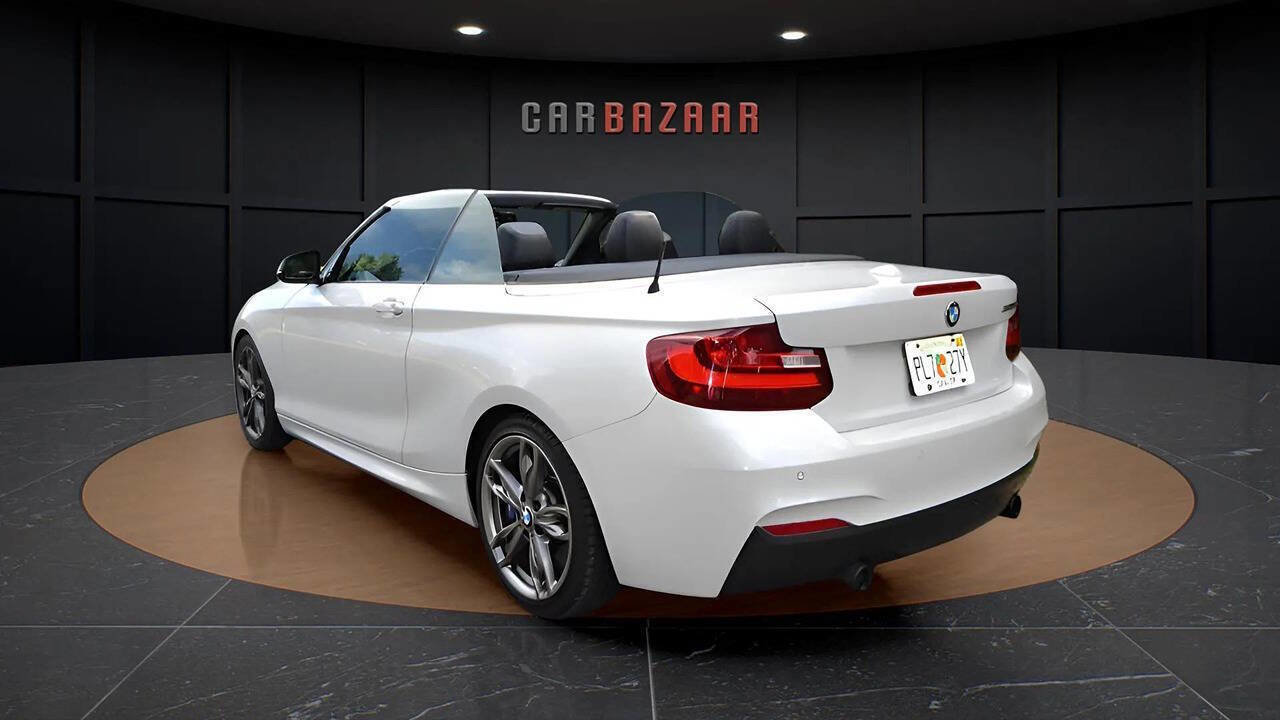 Used 2015 BMW M235i Convertible image 17