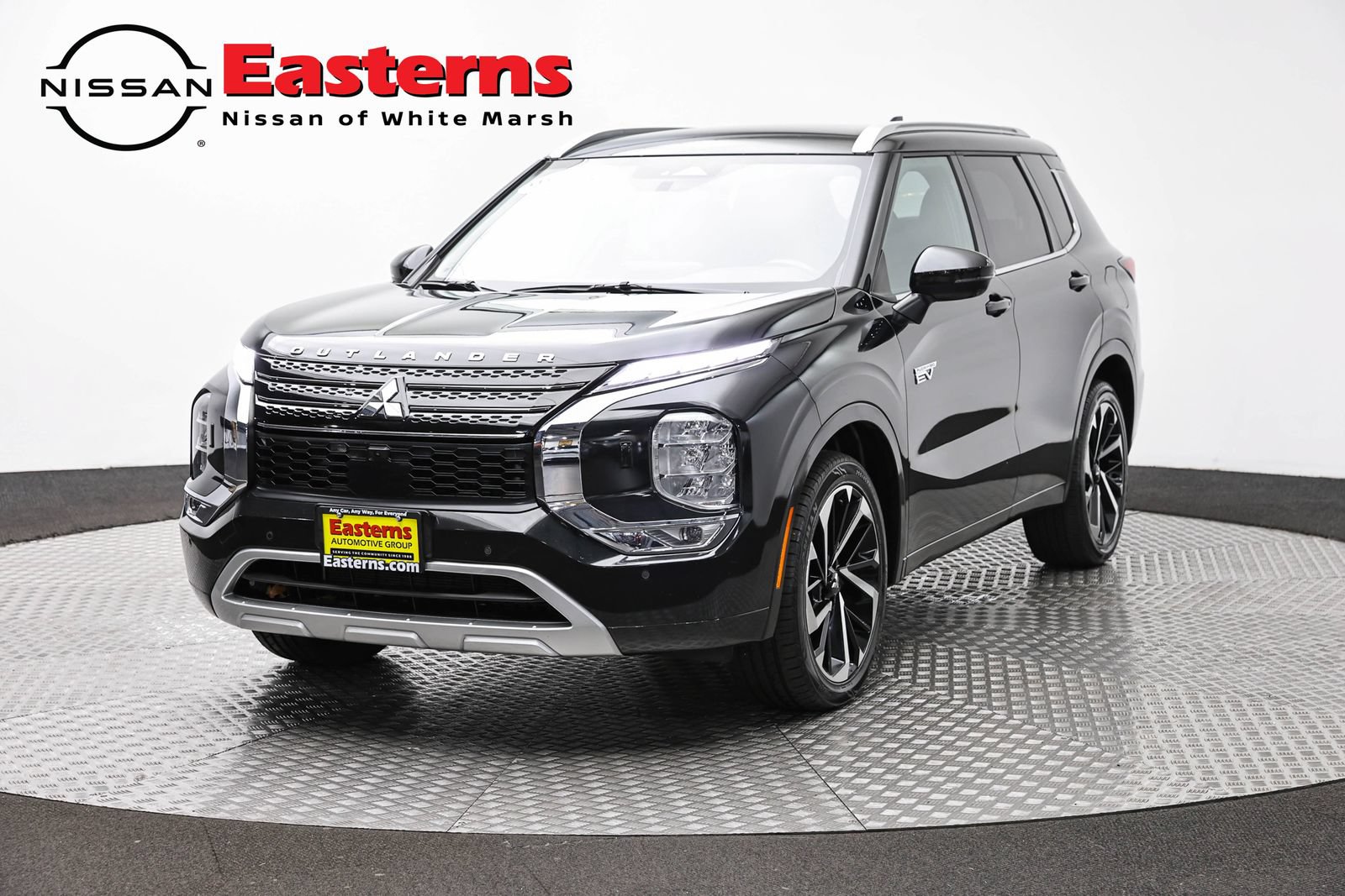 Used 2024 Mitsubishi Outlander SEL AWD/4WD image 1