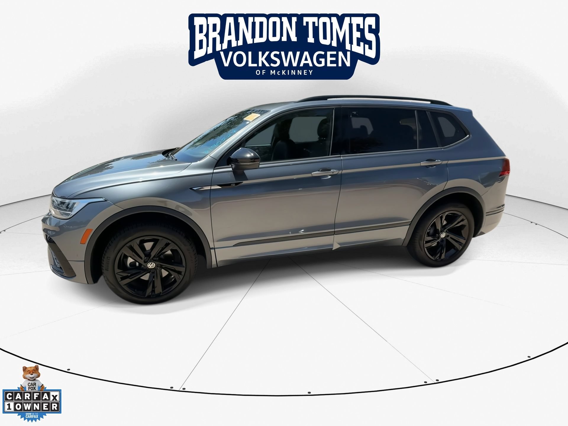 Certified 2024 Volkswagen Tiguan SE R-Line FWD image 6
