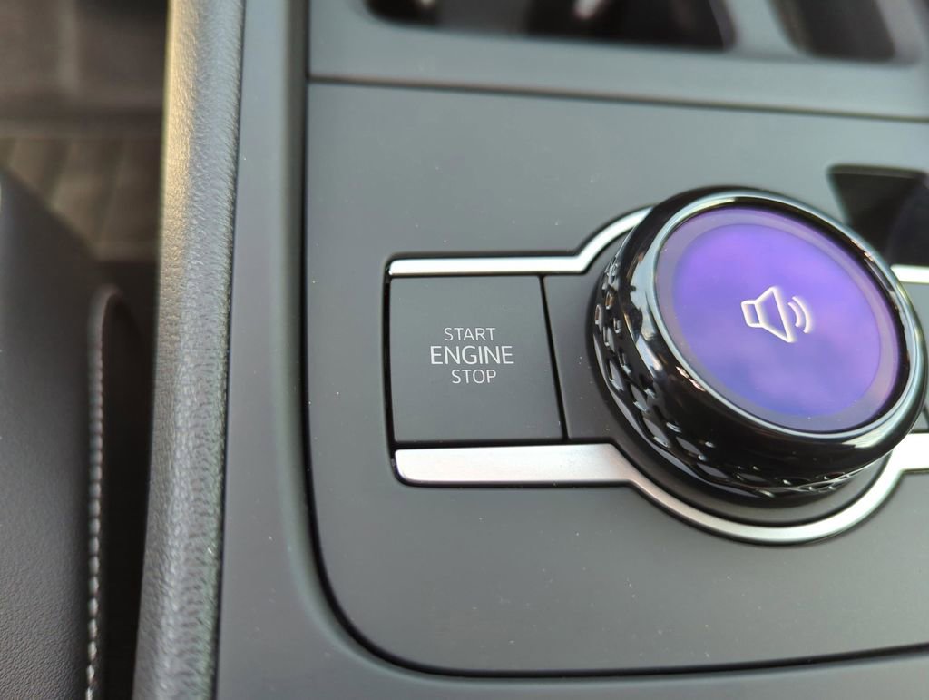 New 2026 Volkswagen Tiguan SE R-Line image 37