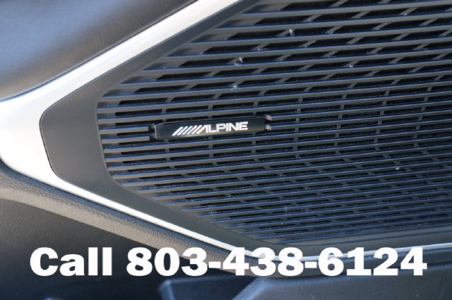 Used 2024 Jeep Wagoneer L Series II RWD image 6