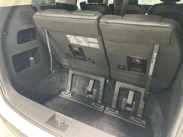 Used 2022 Kia Carnival SX image 11