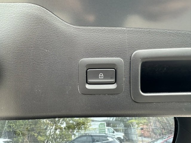 Used 2019 MAZDA MAZDA3 Hatchback w/ Premium Package image 11