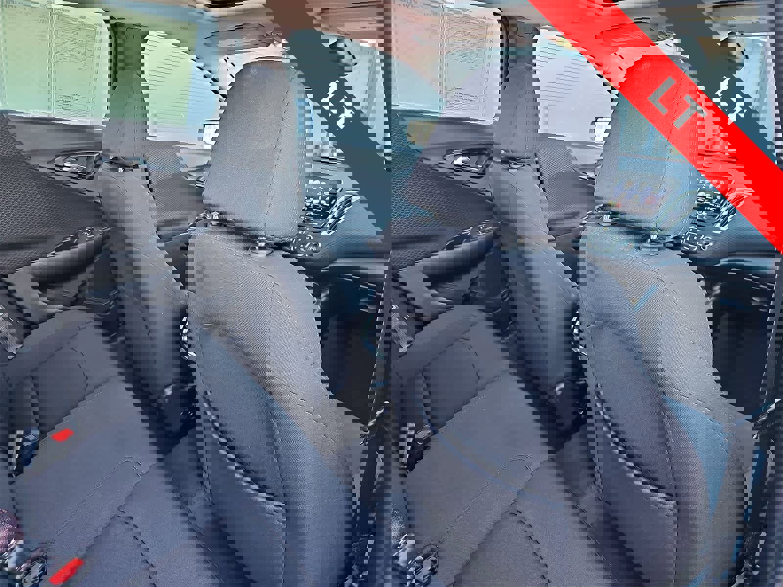 Used 2024 Chevrolet Malibu LT image 16