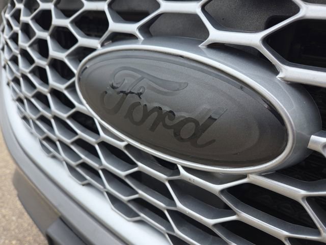 Used 2023 Ford Edge SEL image 38