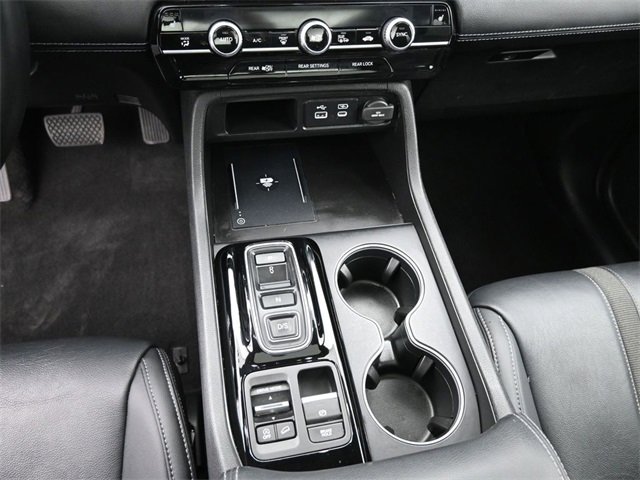 Used 2024 Honda Pilot Touring image 33