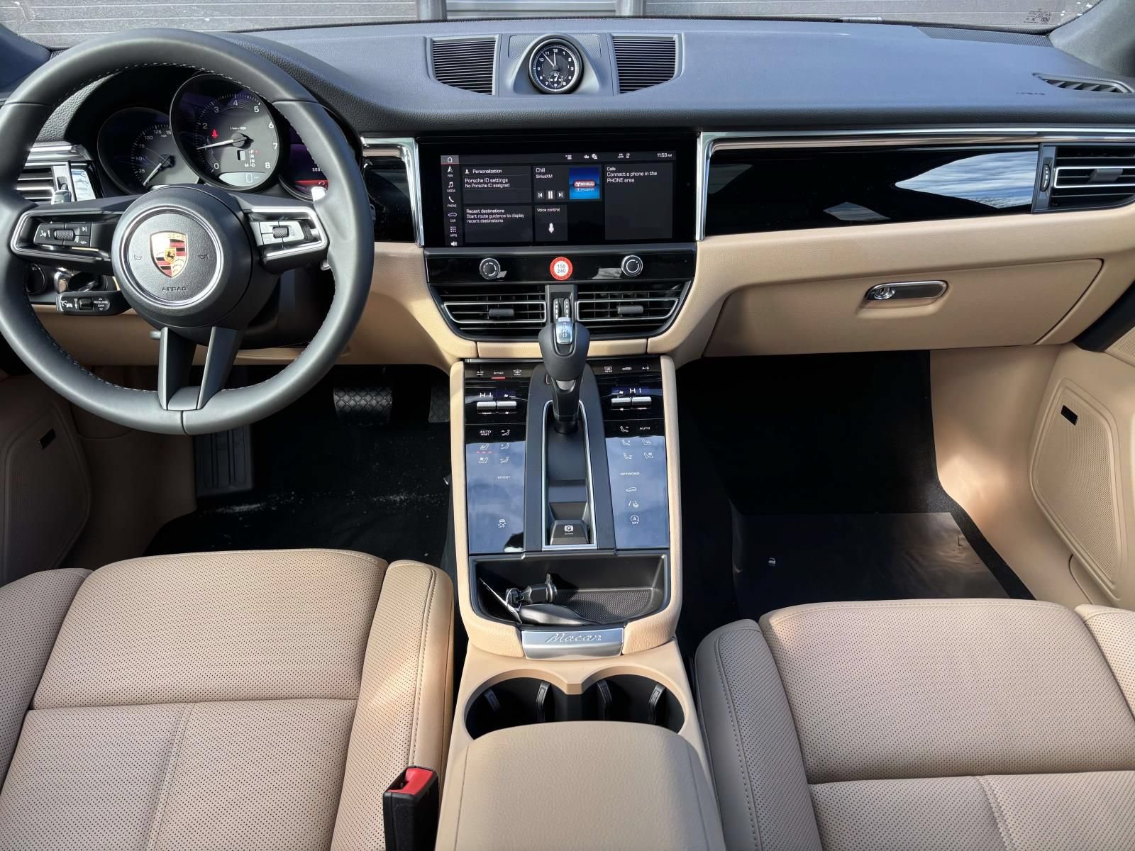 New 2026 Porsche Macan AWD/4WD image 18