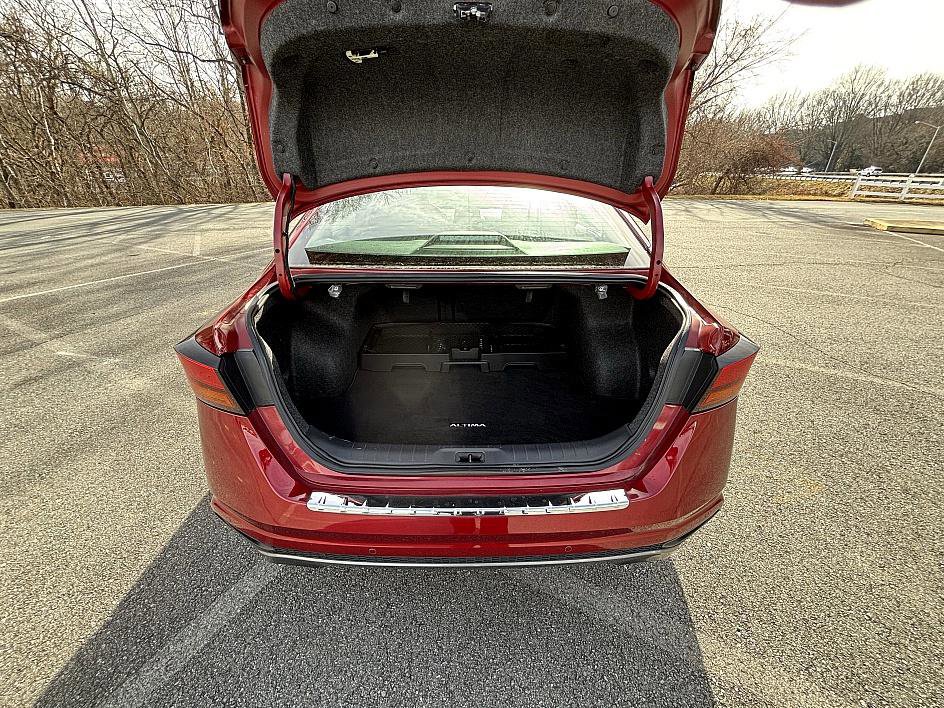 Certified 2022 Nissan Altima 2.5 SR image 29