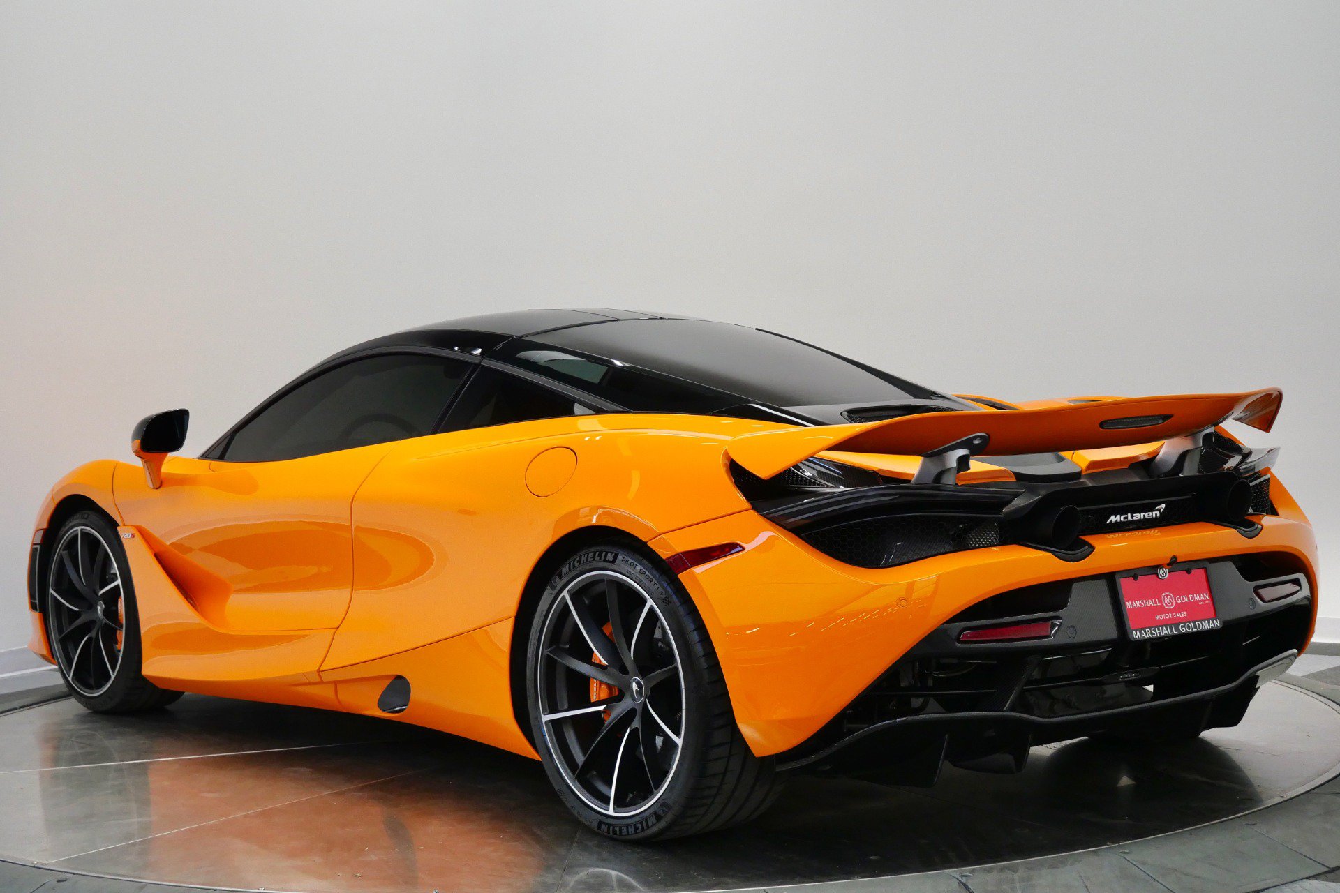 Used 2022 McLaren 720S RWD image 7