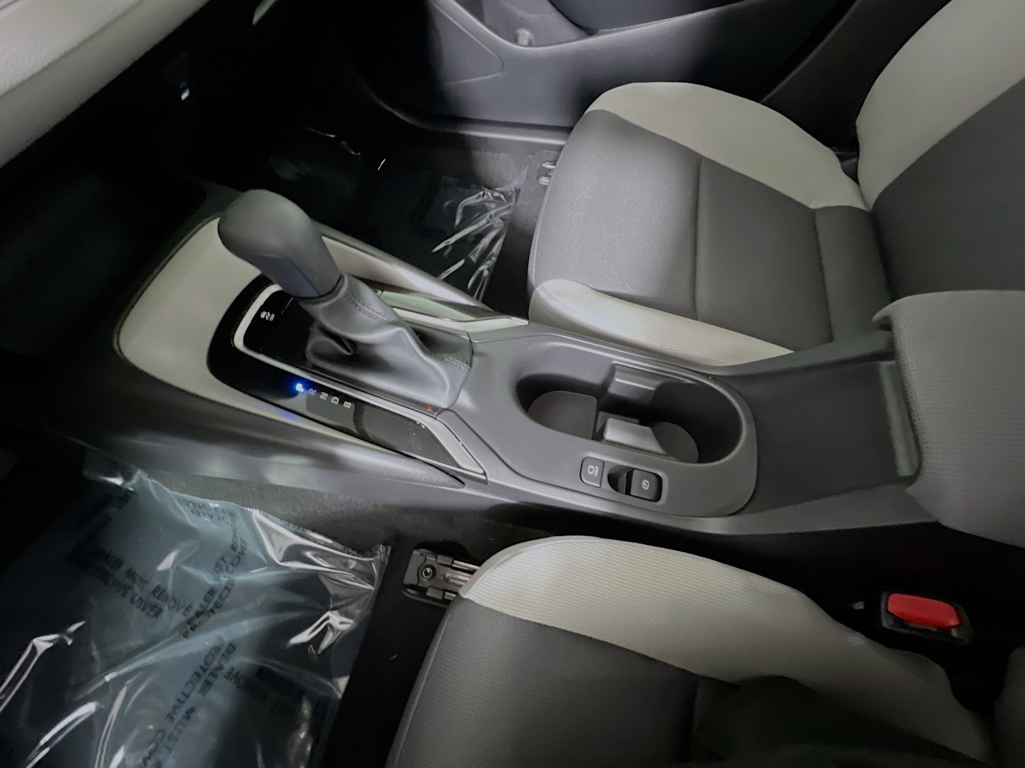 Used 2025 Toyota Corolla LE FWD image 24