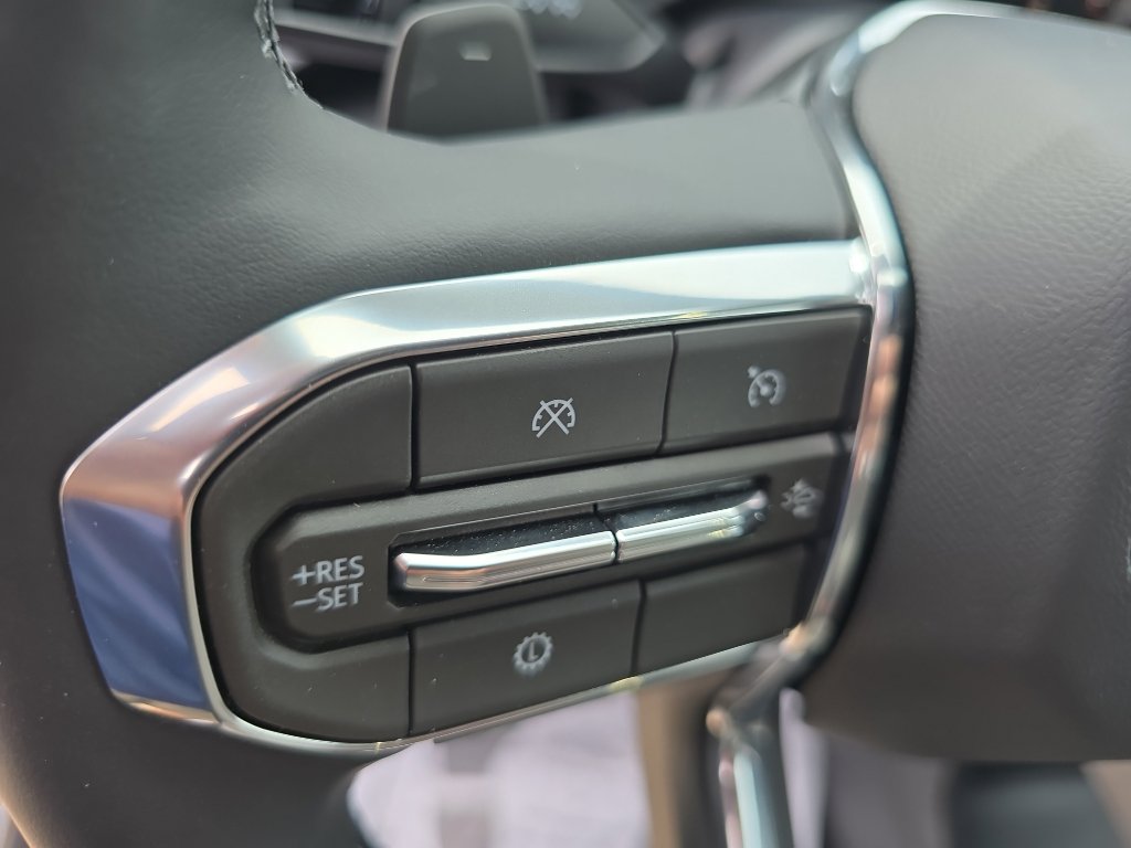 New 2026 GMC Acadia Elevation w/ Elevation Premium Package FWD image 23