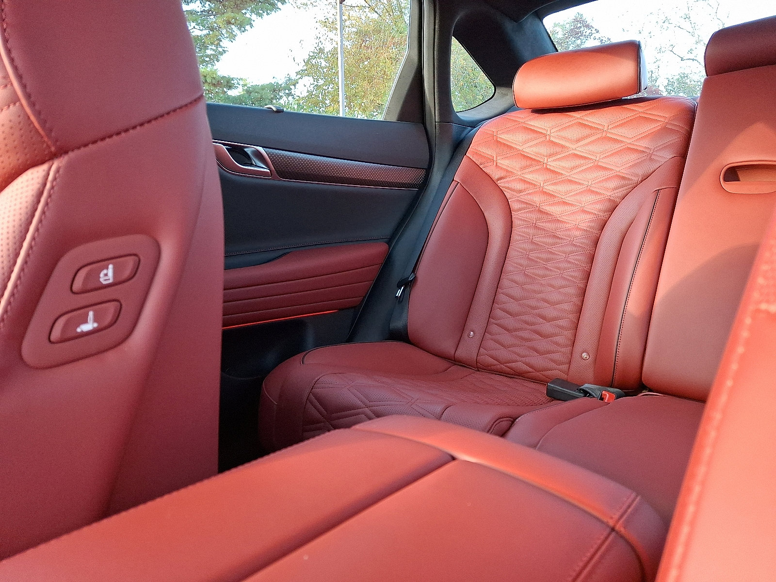 Certified 2025 Genesis G80 3.5T Sport Prestige image 18