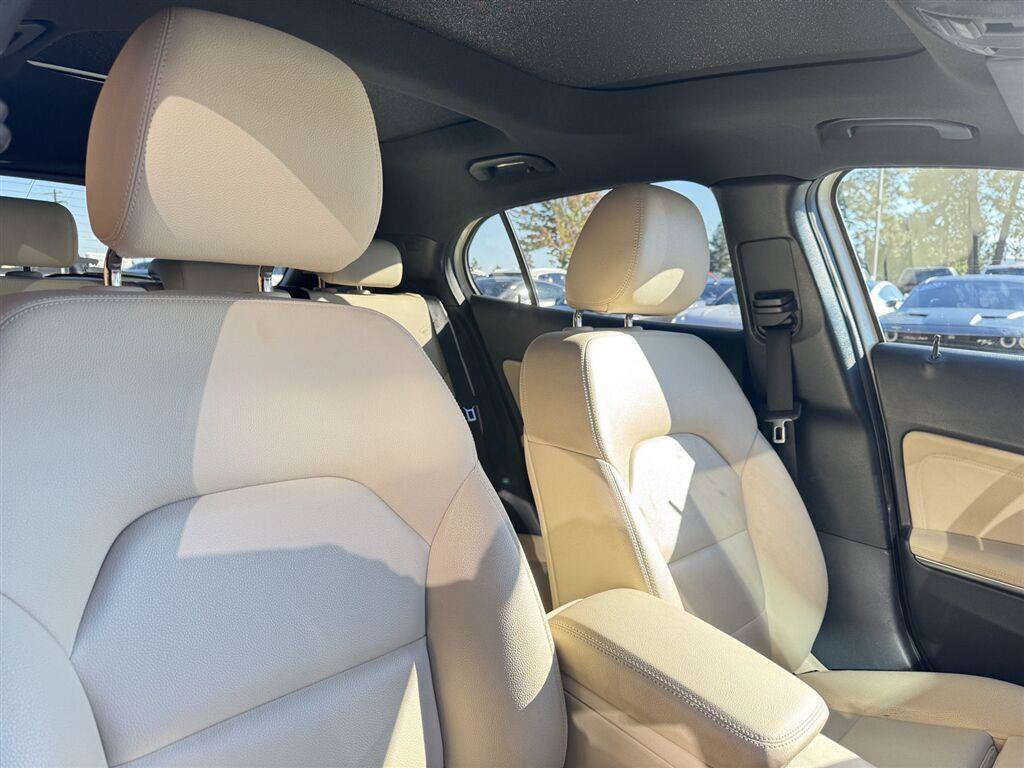 Used 2018 Mercedes-Benz GLA 250 4MATIC image 20