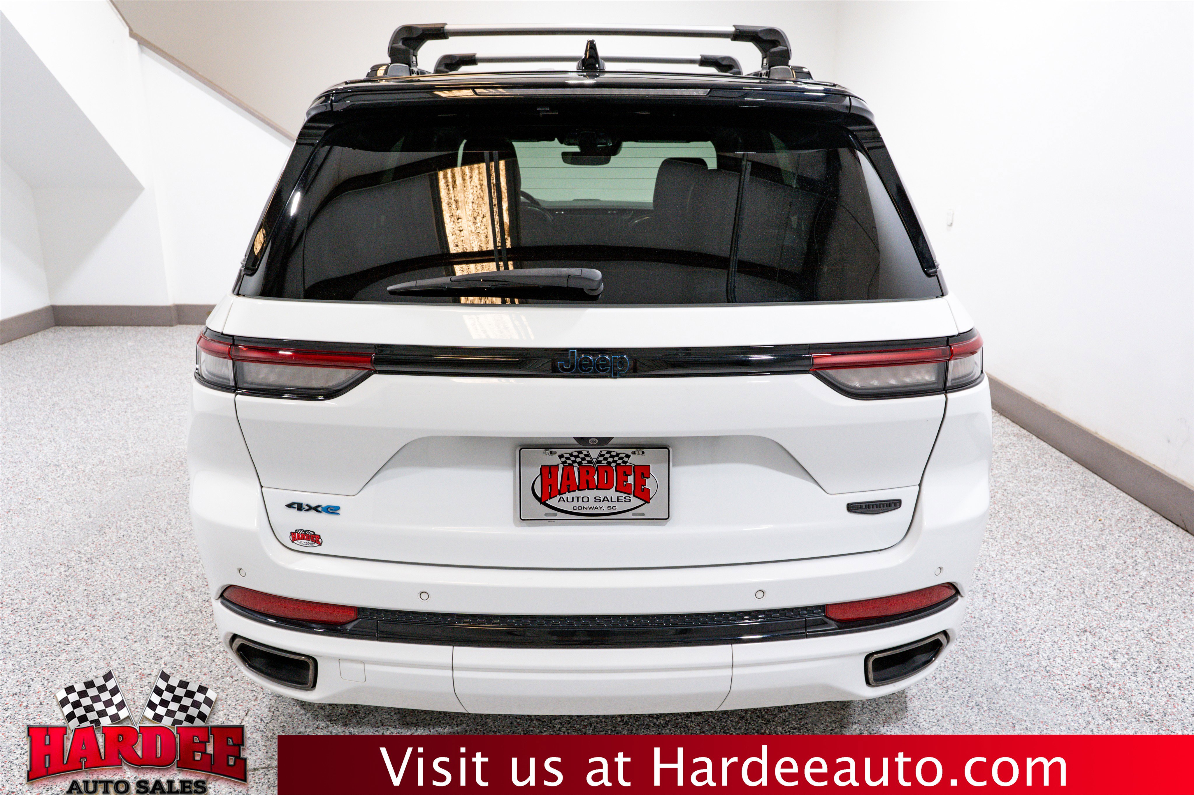 Used 2023 Jeep Grand Cherokee Summit w/ High Altitude Package image 4