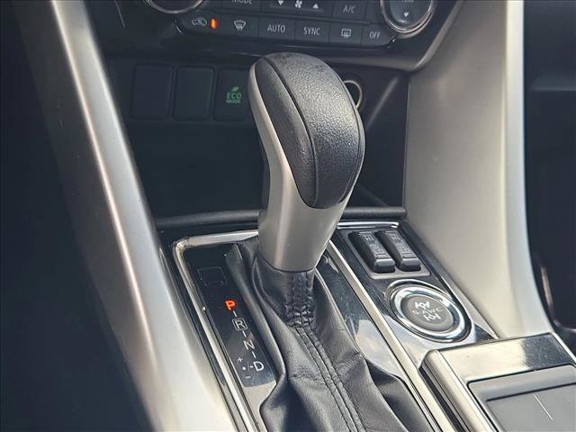 Used 2020 Mitsubishi Eclipse Cross SEL AWD/4WD image 12