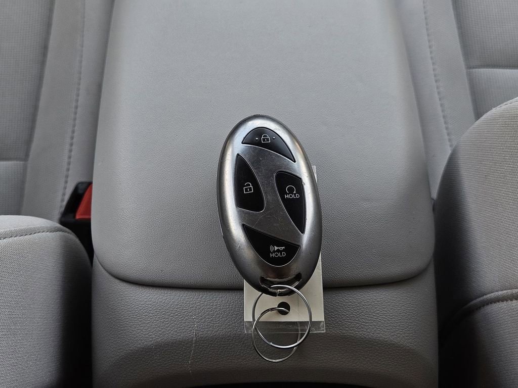Used 2025 Hyundai Kona SEL image 31