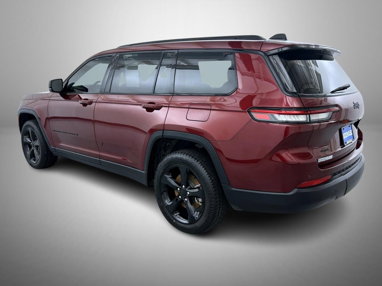 Used 2023 Jeep Grand Cherokee L Laredo AWD/4WD image 7