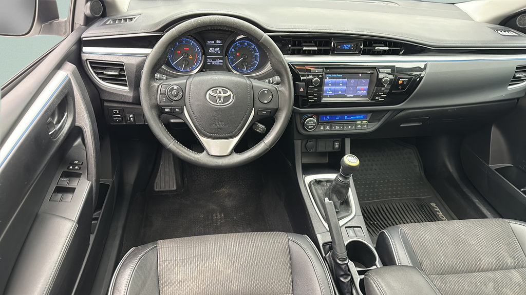 Used 2015 Toyota Corolla S FWD image 11