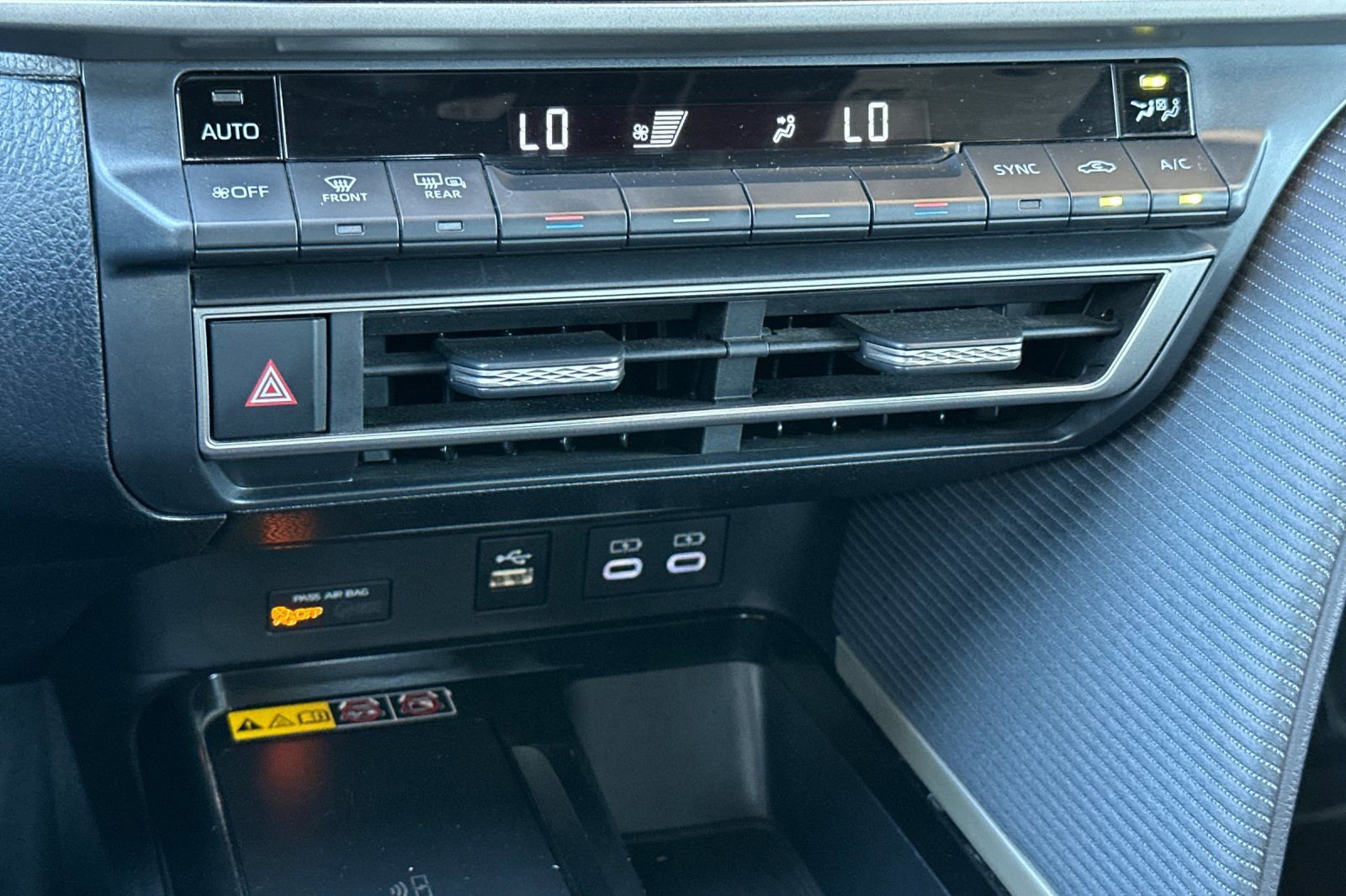 Used 2025 Toyota Camry SE image 20