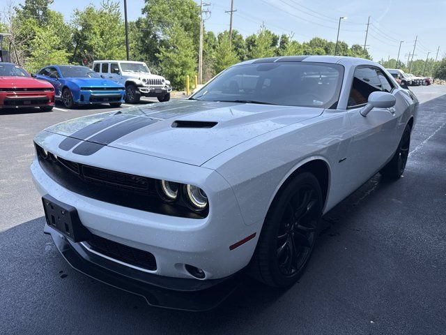 Used 2017 Dodge Challenger R/T w/ Driver Convenience Group RWD image 2