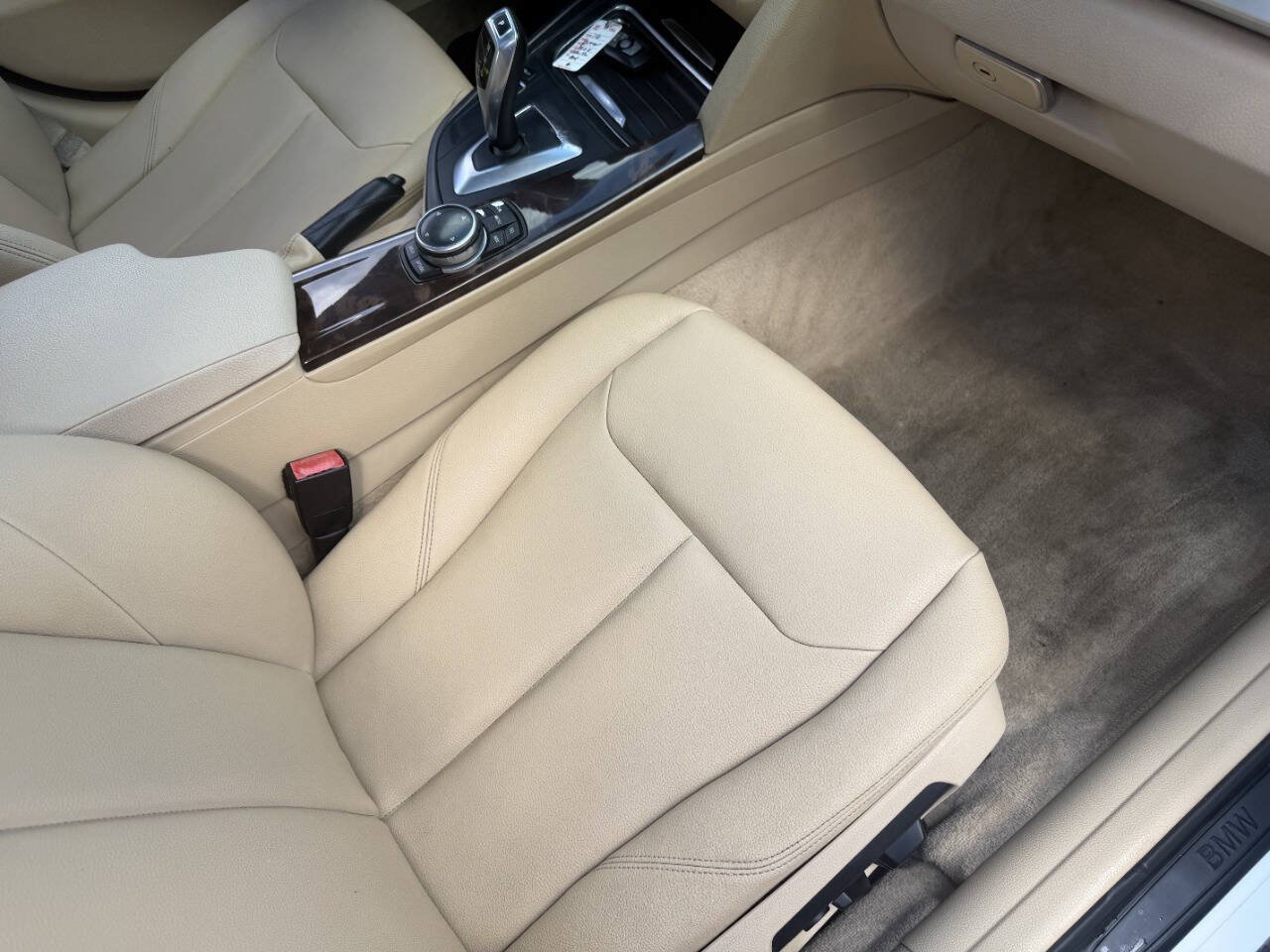 Used 2014 BMW 320i xDrive Sedan AWD/4WD image 26