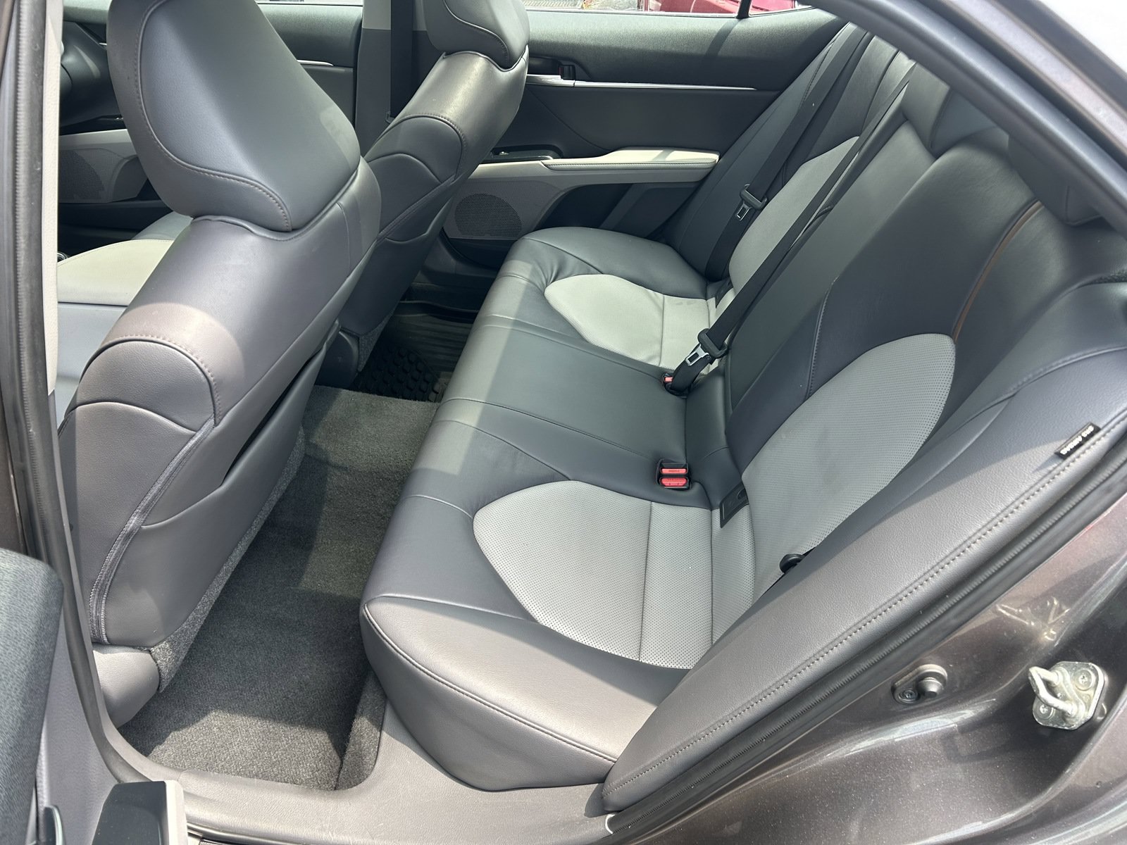 Used 2020 Toyota Camry XLE AWD/4WD image 15