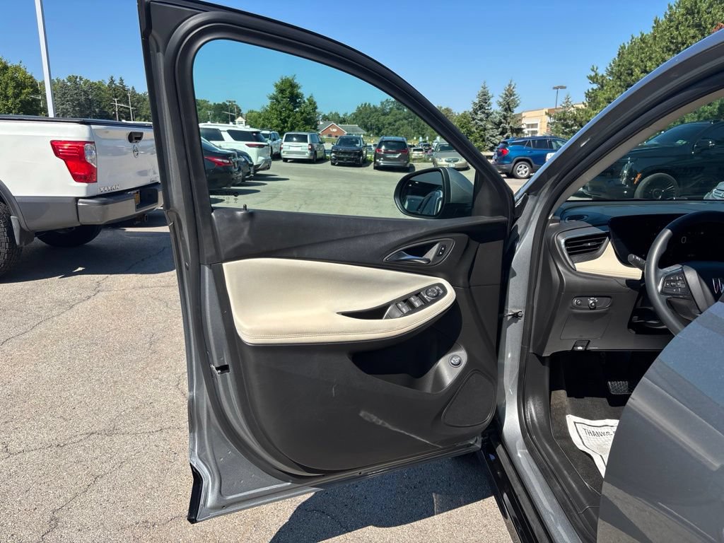 Used 2024 Buick Encore GX Sport Touring w/ Advanced Technology Package AWD/4WD image 18