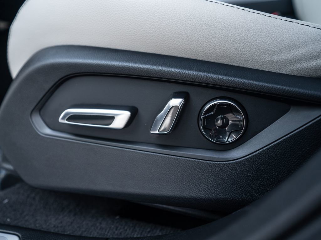 Certified 2025 Acura RDX SH-AWD image 26