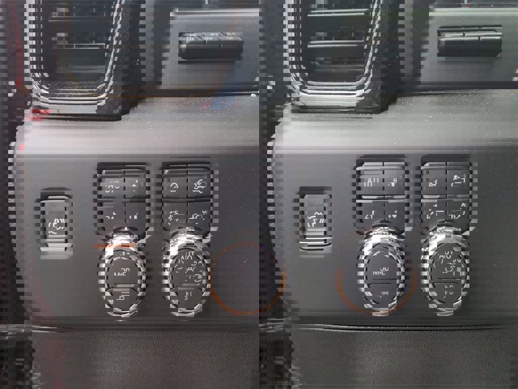 Certified 2024 GMC Sierra 2500 AT4 w/ AT4 Premium Plus Package image 18