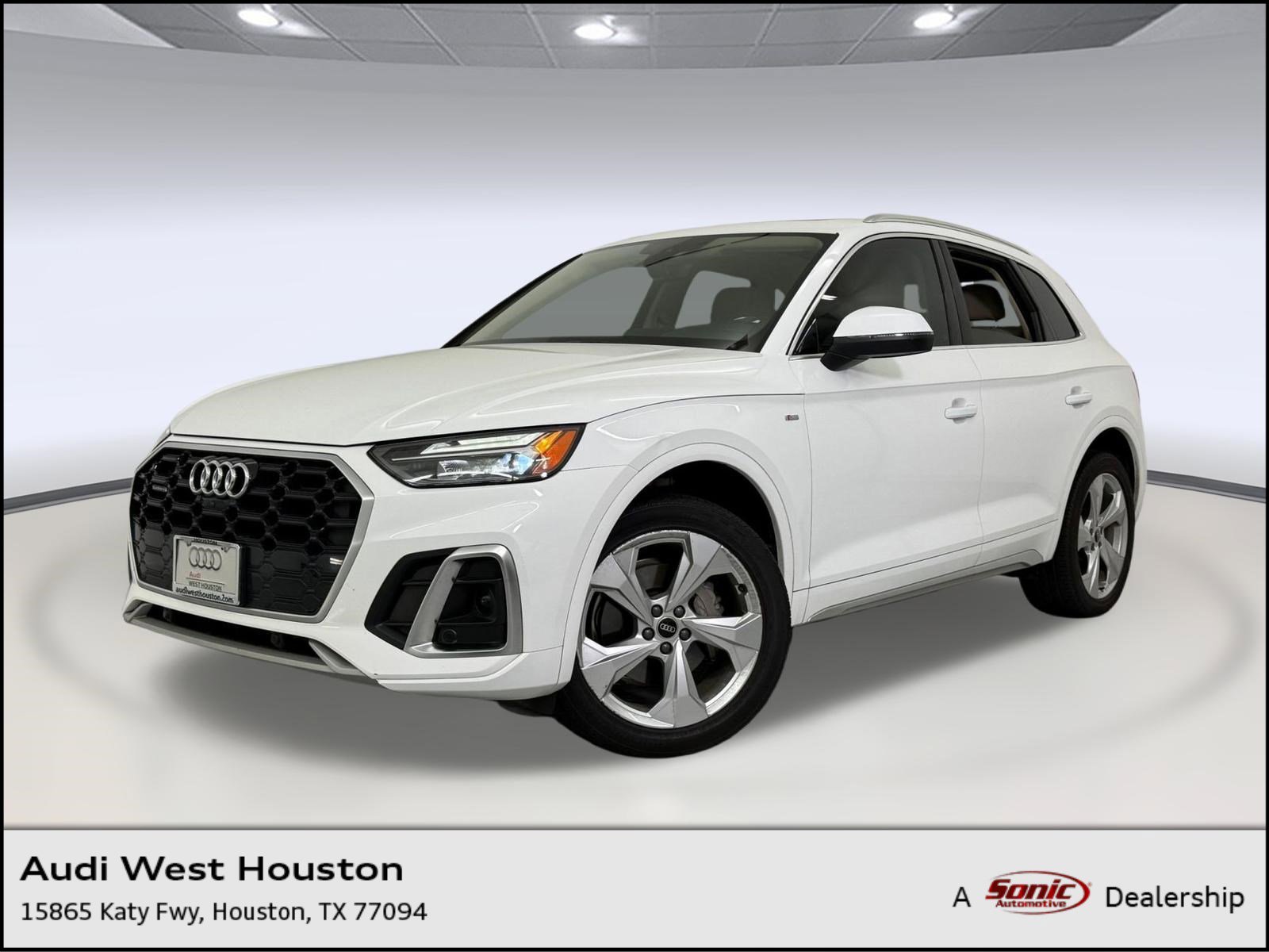 Used 2022 Audi Q5 2.0T Premium Plus w/ Premium Plus Package image 1