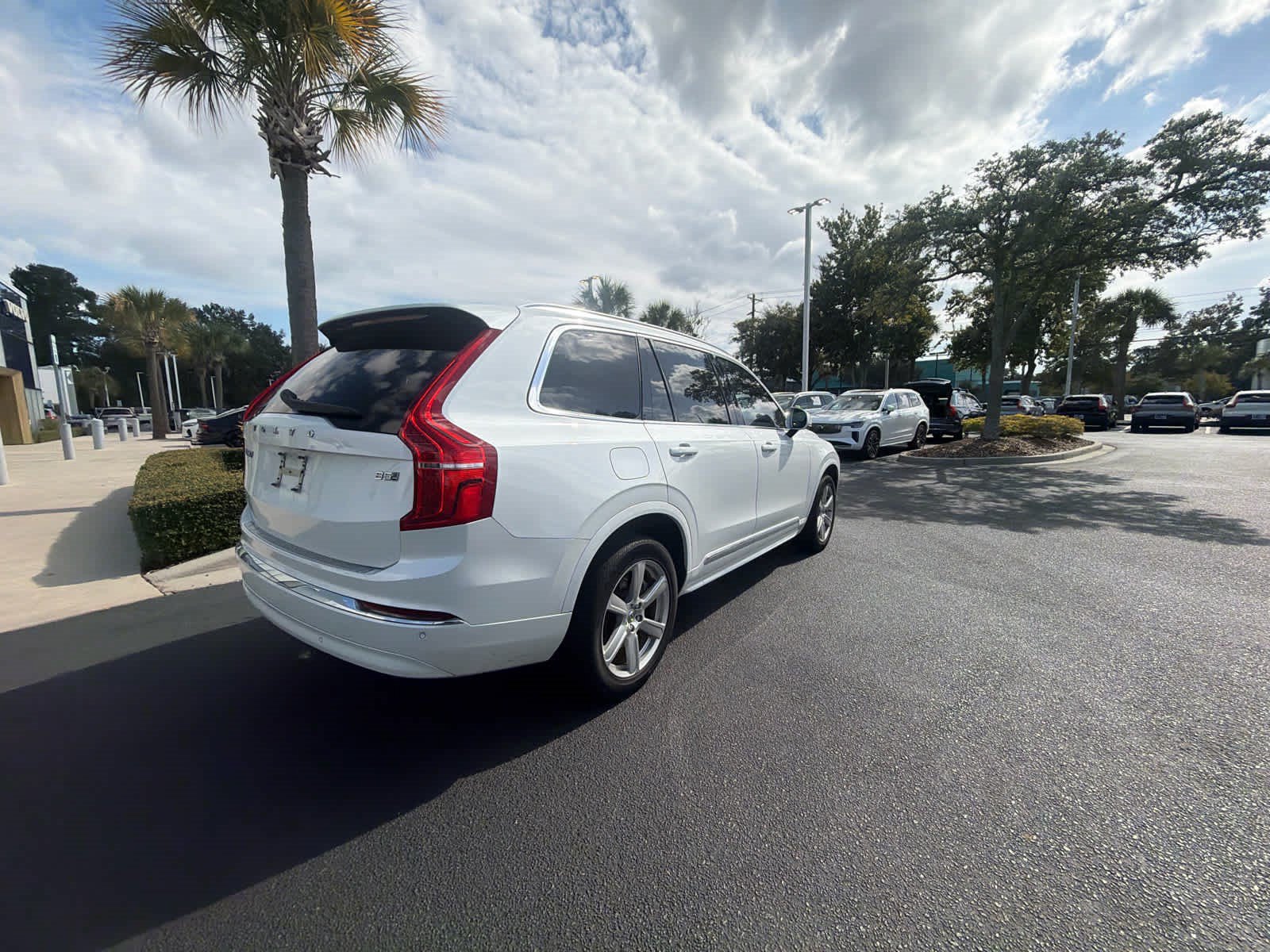 Used 2024 Volvo XC90 B5 Core AWD/4WD image 19