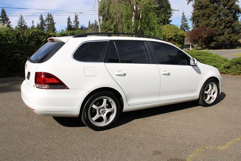 Used 2014 Volkswagen Jetta TDI FWD image 3