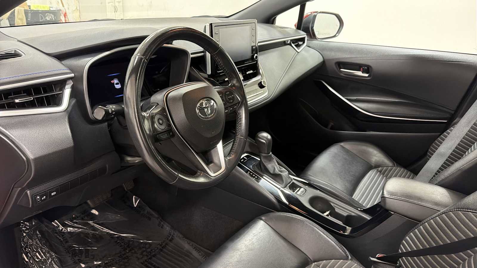 Certified 2020 Toyota Corolla XSE FWD image 12